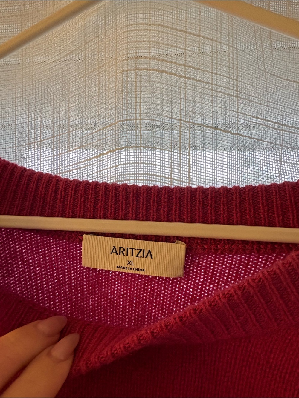 Aritzia Cashmere Relaxed Crew Sweater - Picture 5 of 7